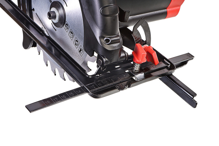 Циркулярная пила Энергомаш ЦП-185