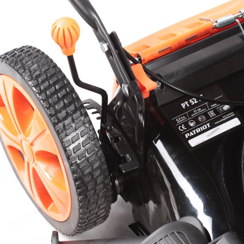 Газонокосилка бензиновая Patriot PT 52 LS