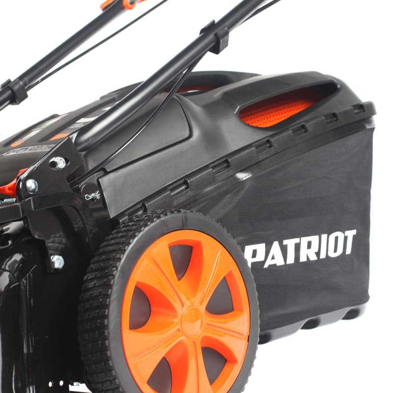 Газонокосилка бензиновая Patriot PT 47 LM